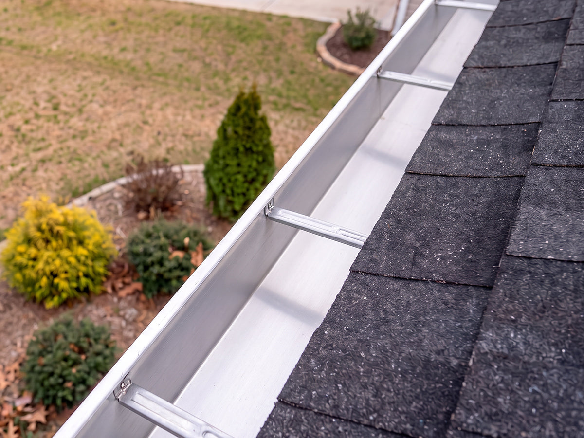 Gutter tool step